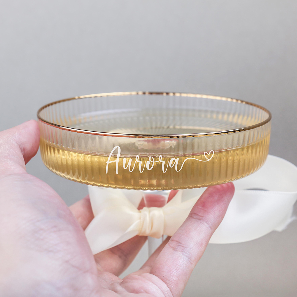 Champagne Tower Set - パーソナライズされたリブ付きシャンパンコップ、ブライダルパーティーワイングラス、カスタム刻印、結婚式、ブライズメイドギフト、ブライダル