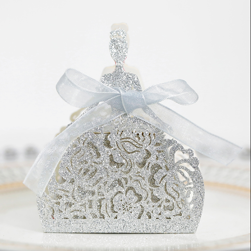 花嫁用レーザーカットギフトバッグ,キャンディーボックス,ギフ - Wedding Favor Box のレビューと価格