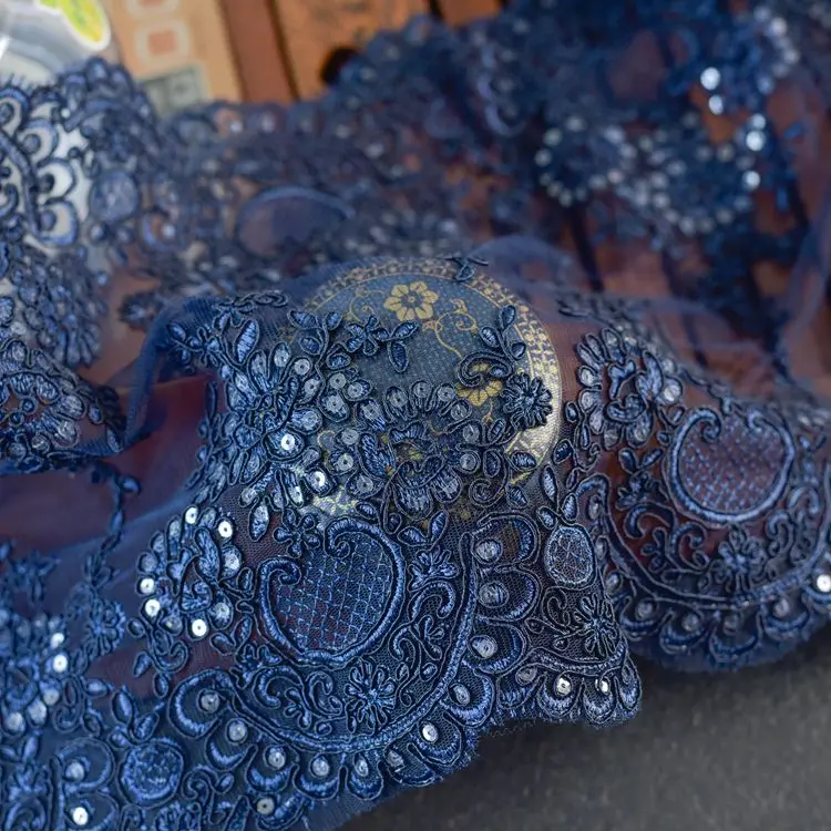 高品質マルチカラーシークインレース生地、ウェディングドレス用 - Table Runner Sequin のレビューと価格