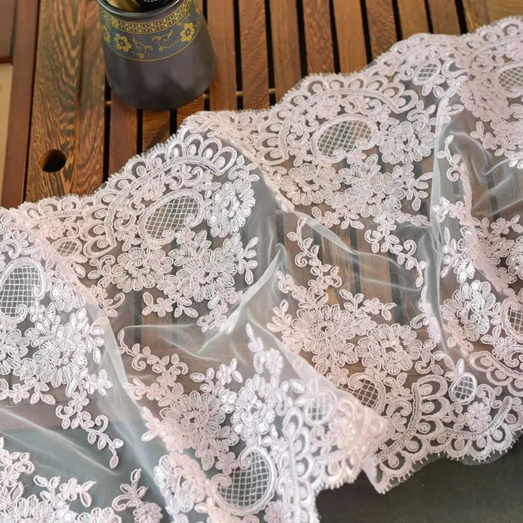 高品質マルチカラーシークインレース生地、ウェディングドレス用 - Table Runner Sequin のレビューと価格