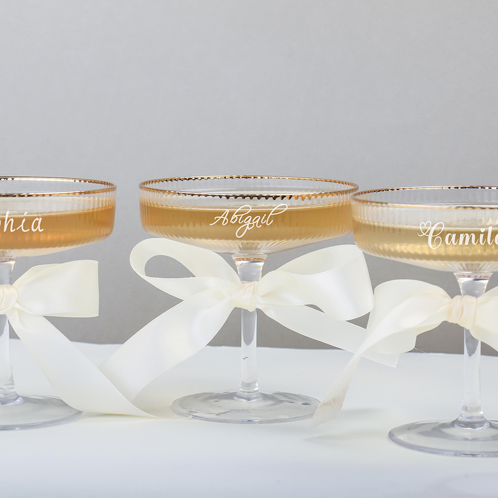 パーソナライズされたリブ付きシャンパンコップ、ブライダルパー - Champagne Tower Set のレビューと価格