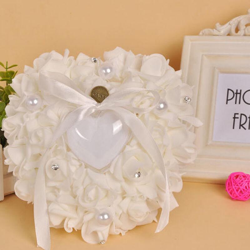結婚式のアイボリーサテンのクリスタルリングの角の枕クッション - Ring Bearer Pillow のレビューと価格